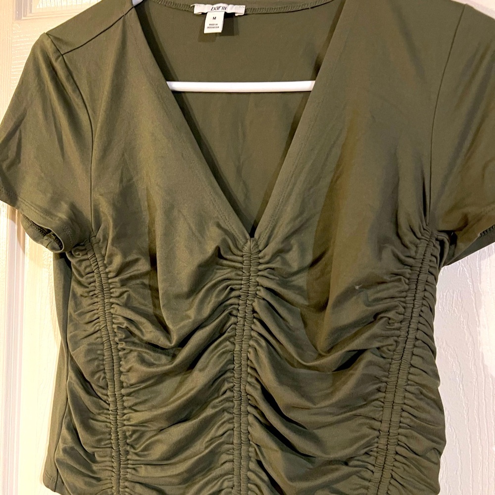 Crop top hunter green sleeveless.  New without tag.